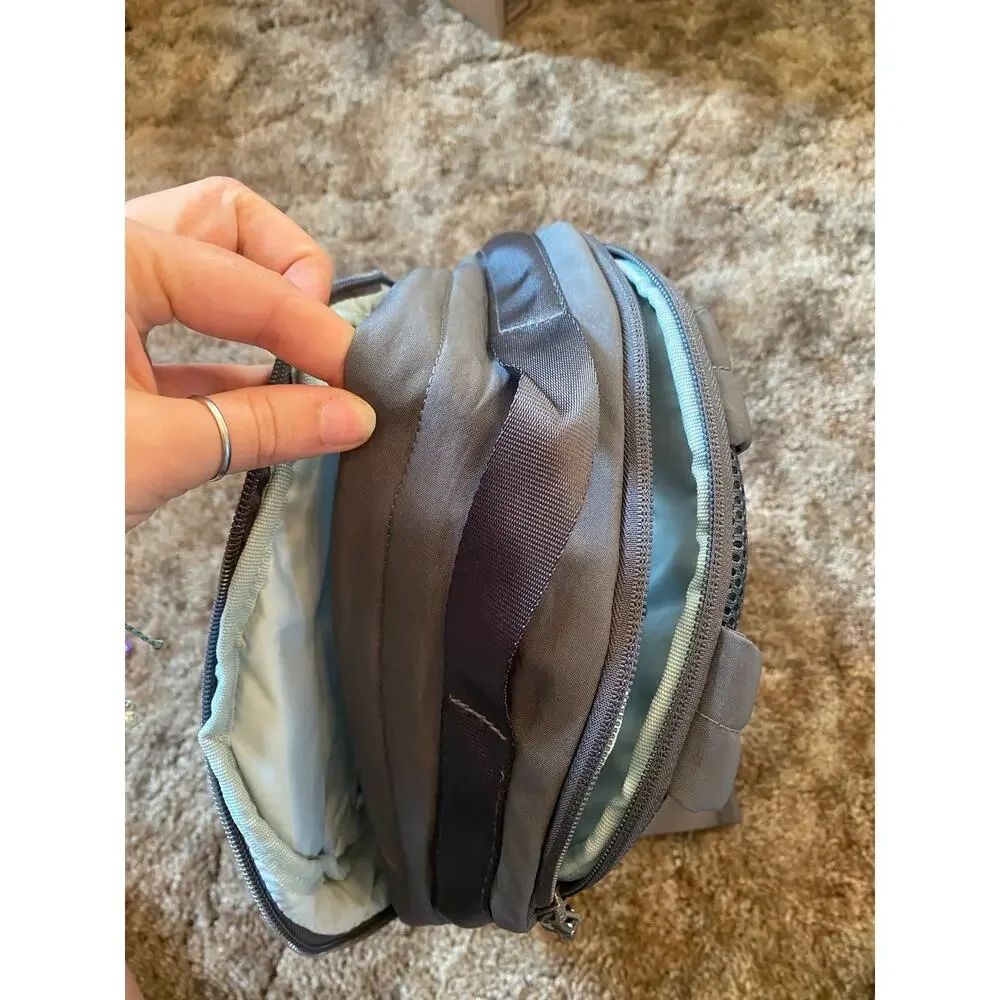 Bagsmart durable backpack
